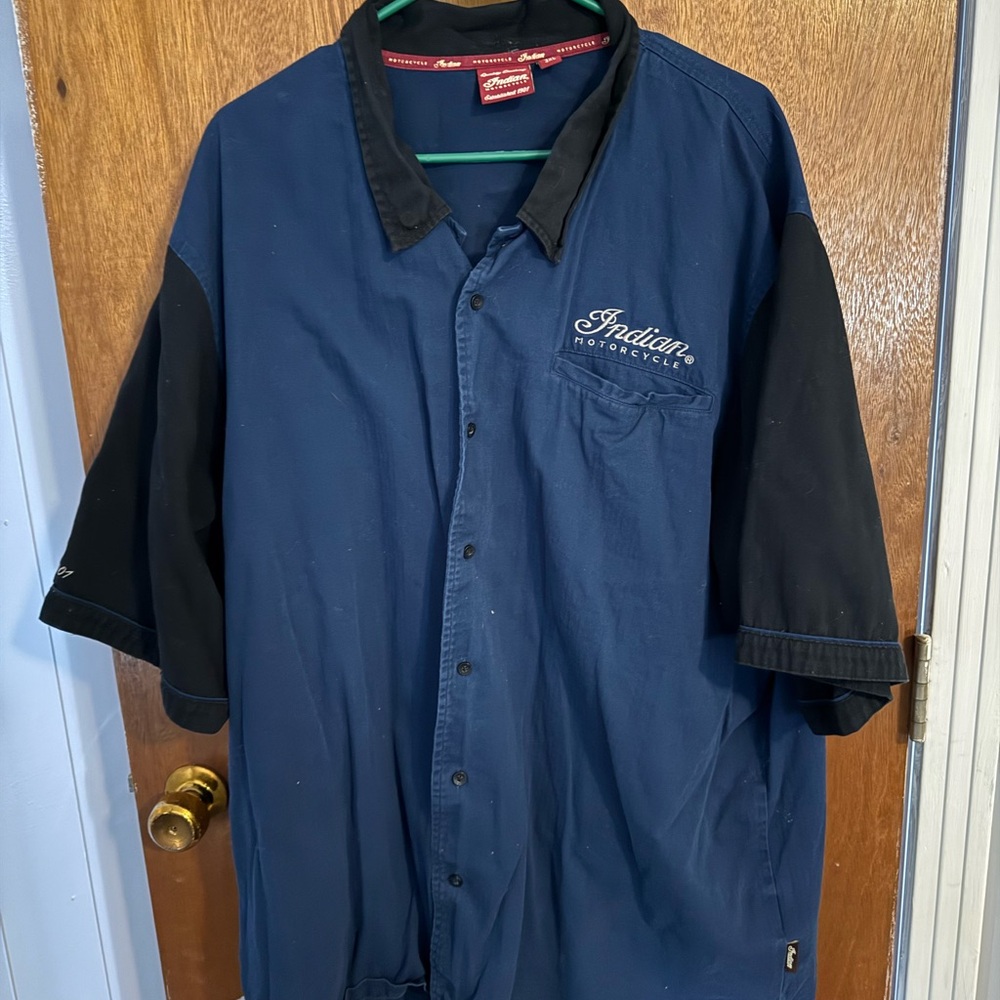 Indian Motorcycle Men's Navy and Black Short Sleeve Button-Down Shirt